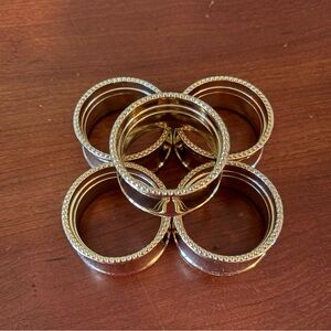 Elegant Gold-Tone Napkin Rings. Set of 5